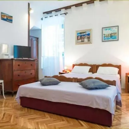Apartmán Old Town Finest - Studio With City View *